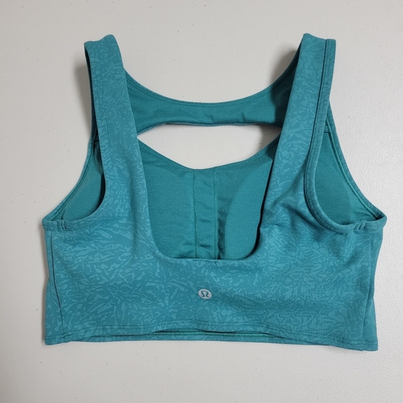 Lululemon Everlux Cut-Out Train Bra. - Picture 4 of 10